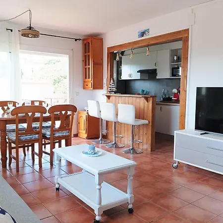 Apartment Cosette Emperatriz Con Wifi Y Aire Acondicionado En La Costa Brava. - Es-209-91