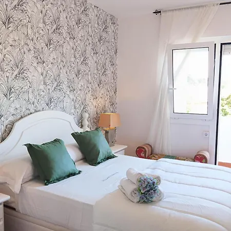 Apartment Cosette Emperatriz Con Wifi Y Aire Acondicionado En La Costa Brava. - Es-209-91